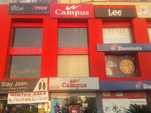 Commercial for rent in Hariana