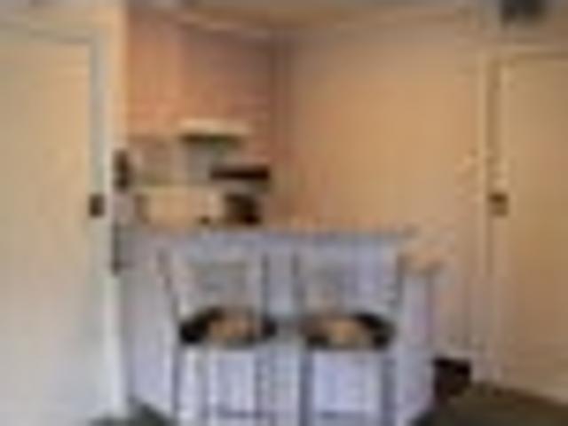 Apartment for rent in Te Atatū Peninsula, Henderson-Massey