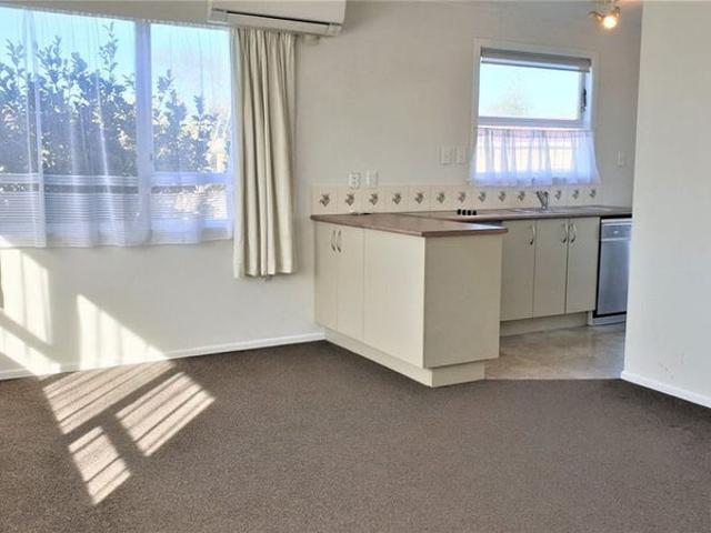 Apartment for rent in Te Atatū Peninsula, Henderson-Massey