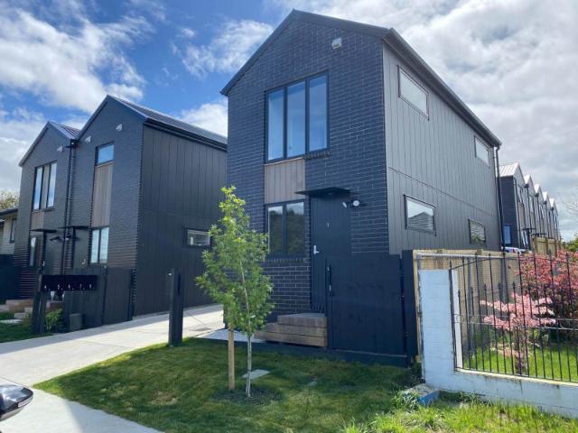 House for rent in Oratia