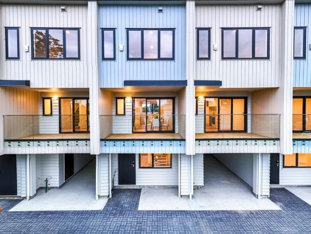 House for rent in Oratia