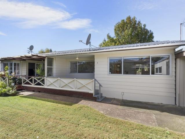 Apartment for rent in Oratia