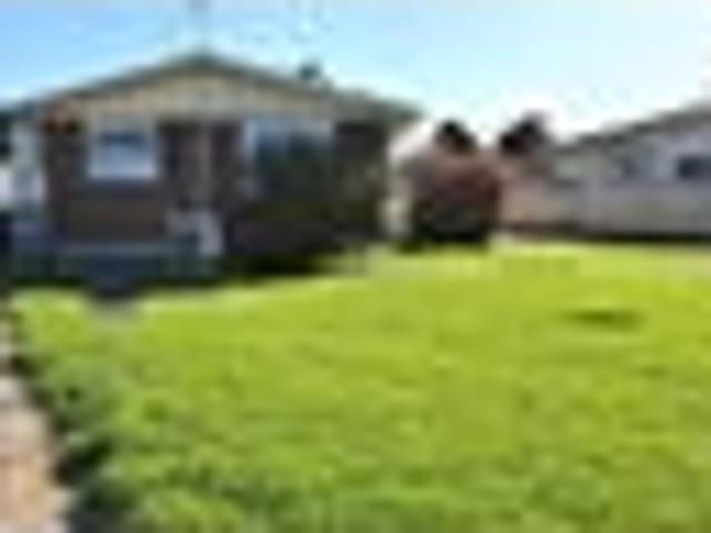 Apartment for rent in Te Atatū Peninsula, Henderson-Massey