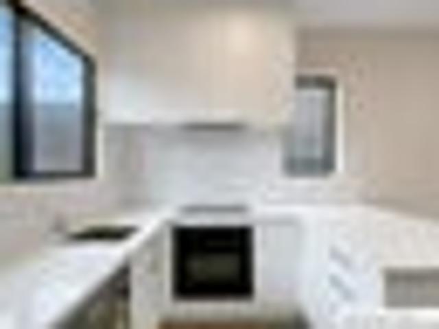 Townhouse for rent in Te Atatū Peninsula, Henderson-Massey