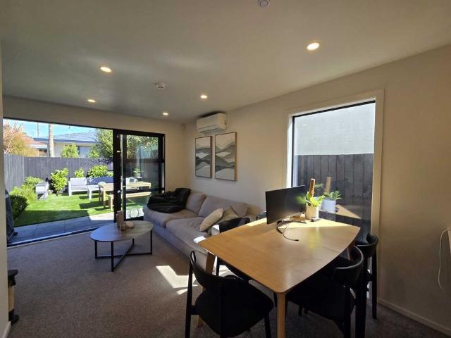 Townhouse for rent in Te Atatū Peninsula, Henderson-Massey