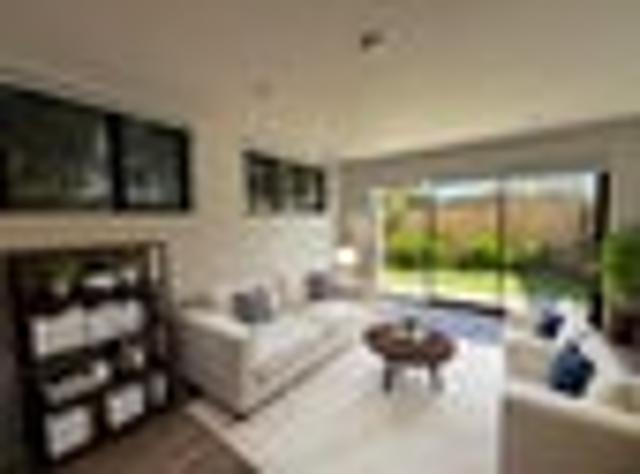 Townhouse for rent in Te Atatū Peninsula, Henderson-Massey