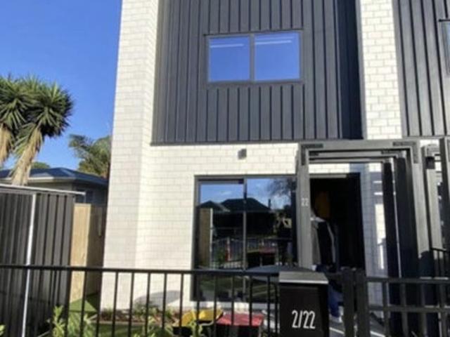 House for rent in Oratia