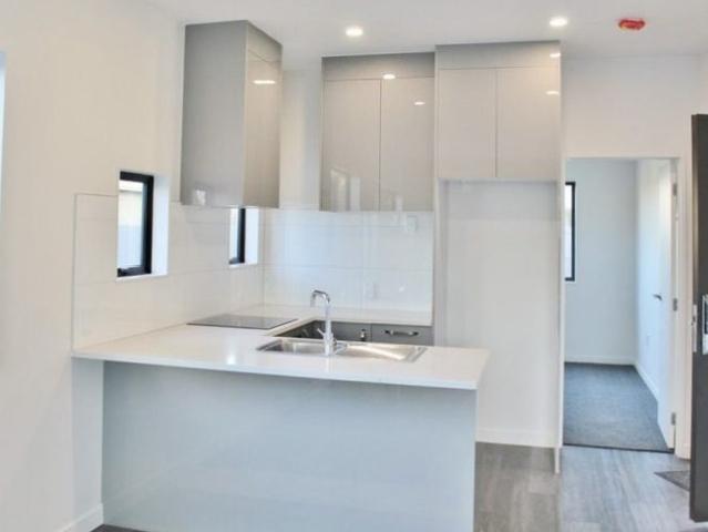 House for rent in Oratia