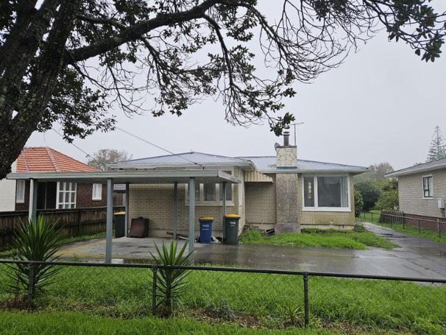 House for rent in Oratia
