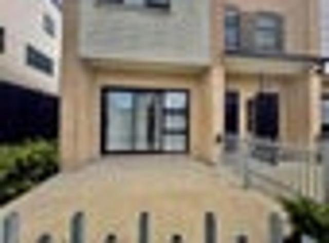 Townhouse for rent in Rapanui