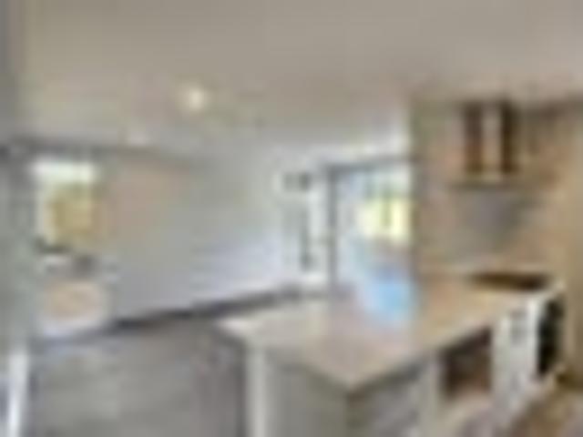 Townhouse for rent in Te Atatū Peninsula, Henderson-Massey