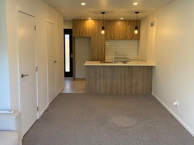 House for rent in Oratia
