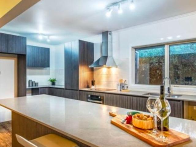 House for rent in Oratia