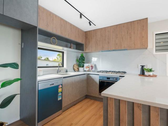 House for rent in Oratia