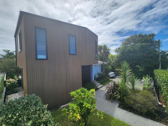 House for rent in Oratia