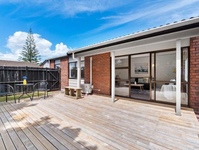 House for rent in Te Atatū South, Henderson-Massey