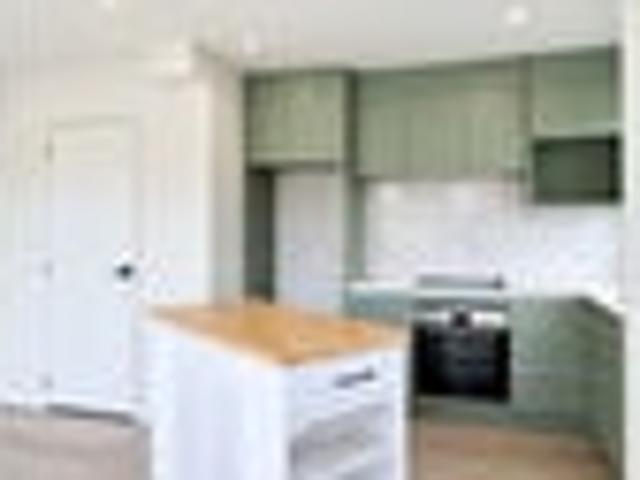 Townhouse for rent in Te Atatū South, Henderson-Massey