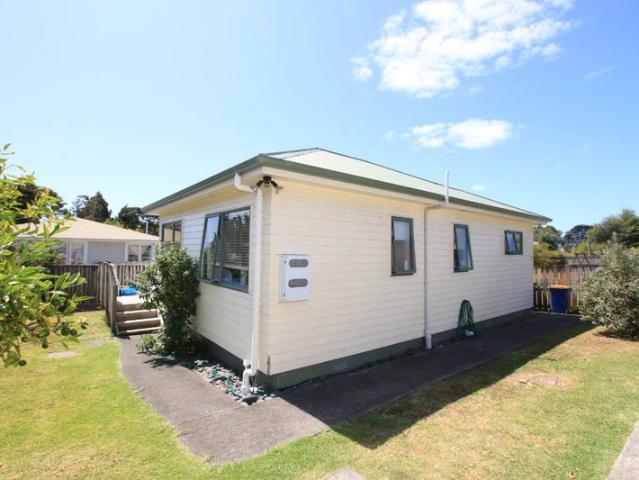 House for rent in Te Atatū South, Henderson-Massey