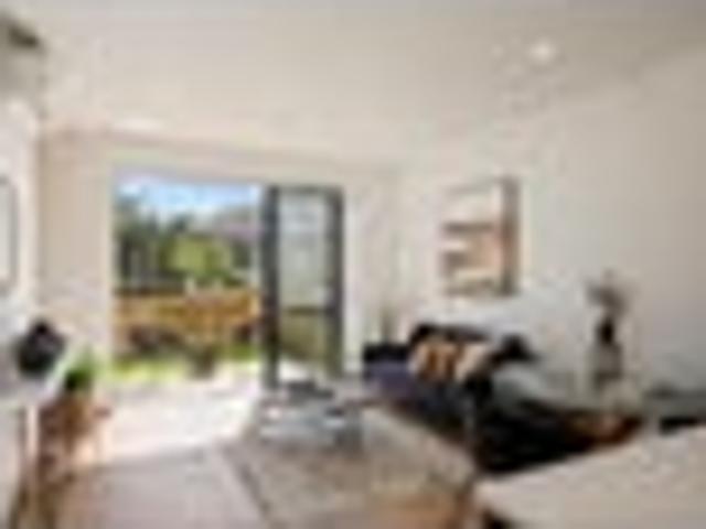 Townhouse for rent in Te Atatū South, Henderson-Massey