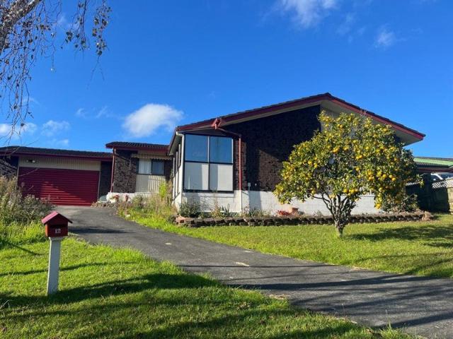 House for rent in Oratia