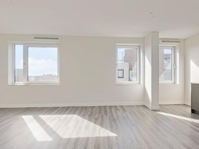 Appartement te huur in Laak, Zuid Holland