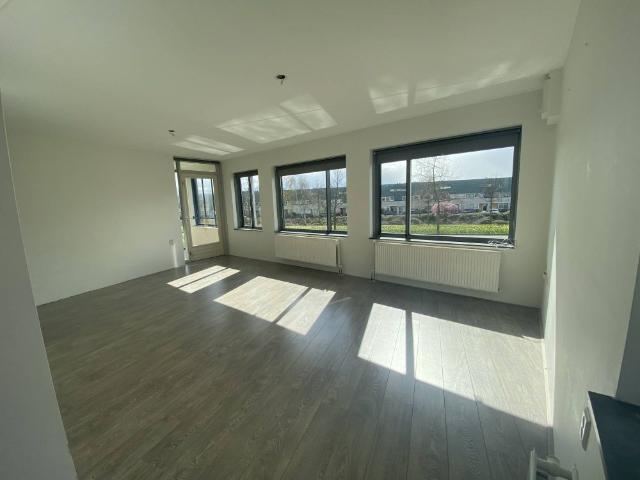 Appartement te huur in Sloten, Amsterdam