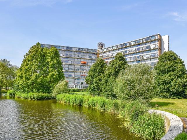 Appartement te huur in Sloten, Amsterdam