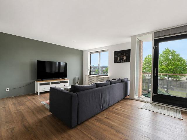 Appartement te huur in Sloten, Amsterdam
