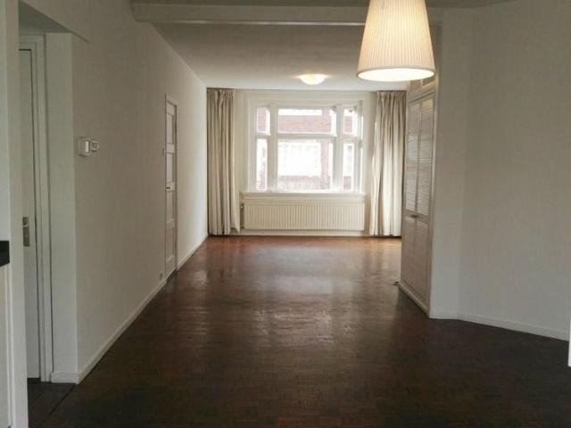 Appartement te huur in Zuid, Amsterdam
