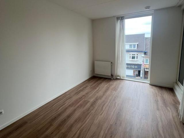Appartement te huur in Bloemenplein, Eindhoven