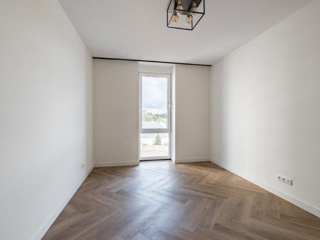 Appartement te huur in Middelwatering, Capelle Aan Den Ijssel
