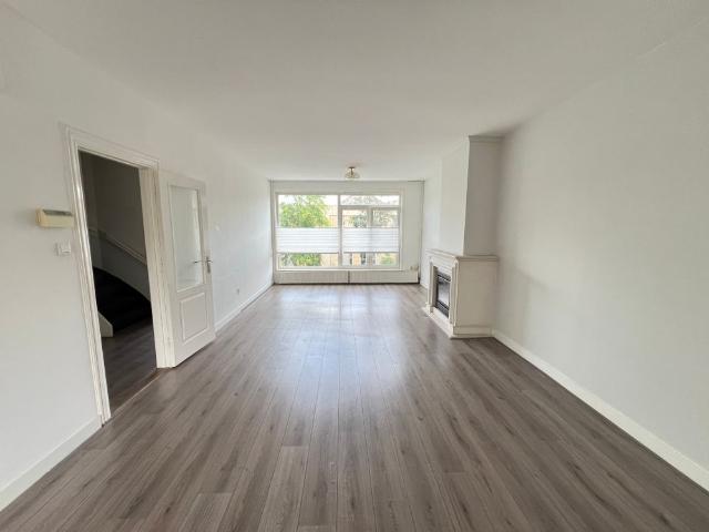 Appartement te huur in West, Bosch