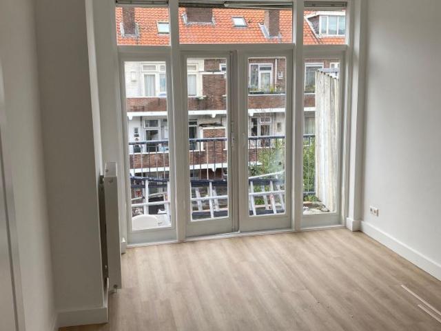 Appartement te huur in Laak, Zuid Holland
