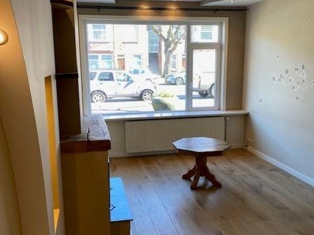Appartement te huur in Laak, Zuid Holland