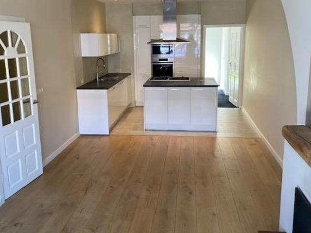 Appartement te huur in Laak, Zuid Holland