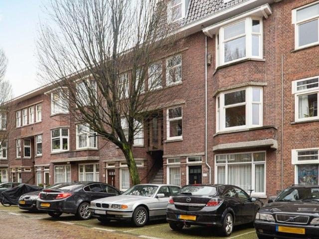 Appartement te huur in Bezuidenhout, Zuid Holland