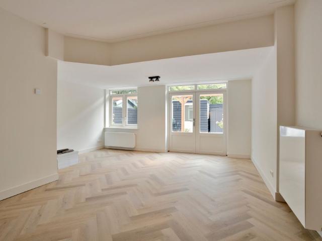 Appartement te huur in Zuid, Amsterdam