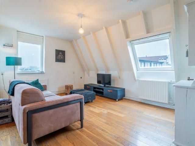Appartement te huur in Strijen, Oosterhout