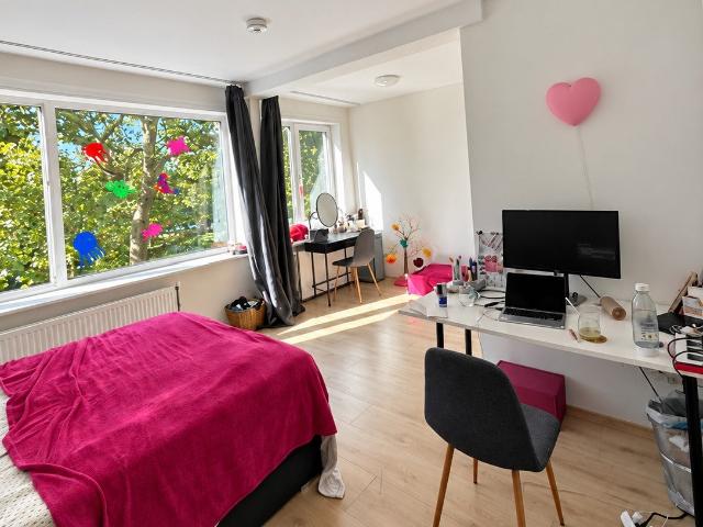 Appartement te huur in Bloemhof, Rotterdam