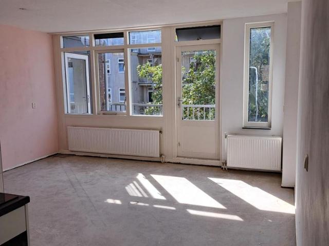 Appartement te huur in Zuid, Amsterdam