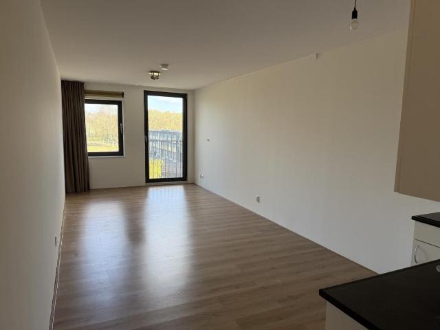 Appartement te huur in F-buurt, Amsterdam