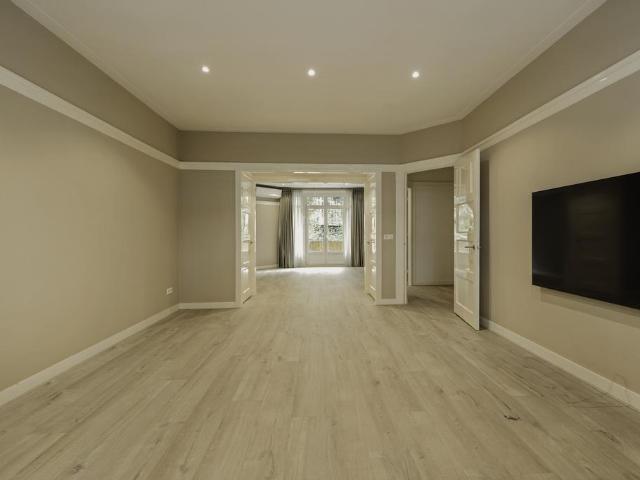 Appartement te huur in Zuid, Amsterdam