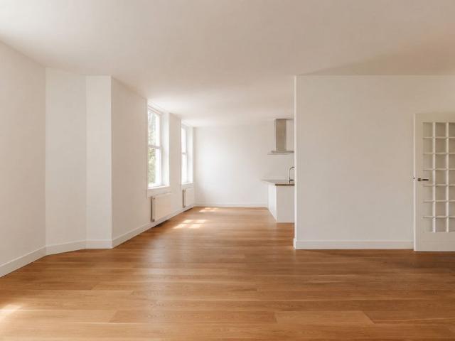 Appartement te huur in Zuid, Amsterdam