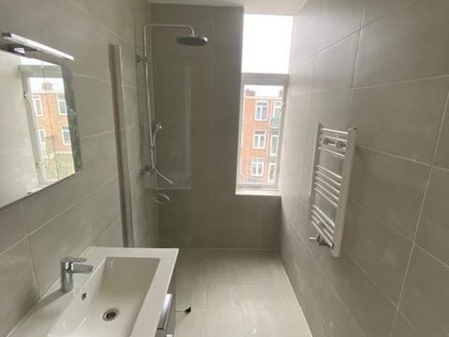 Appartement te huur in Laak, Zuid Holland