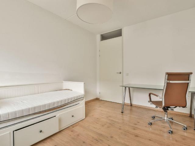 Appartement te huur in Zuid, Amsterdam