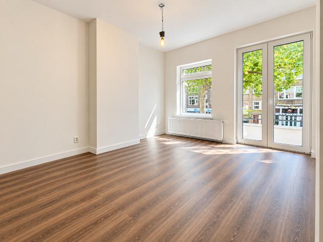 Appartement te huur in Bloemhof, Rotterdam