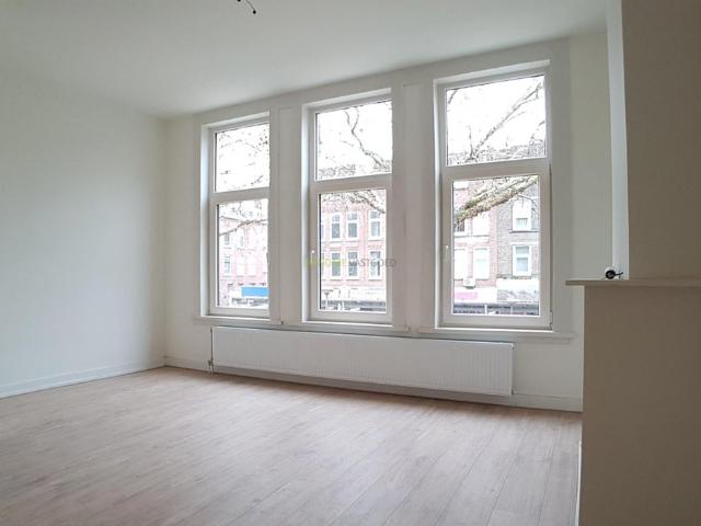 Appartement te huur in Bloemhof, Rotterdam