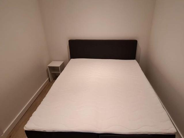 Appartement te huur in Strijp, Acht