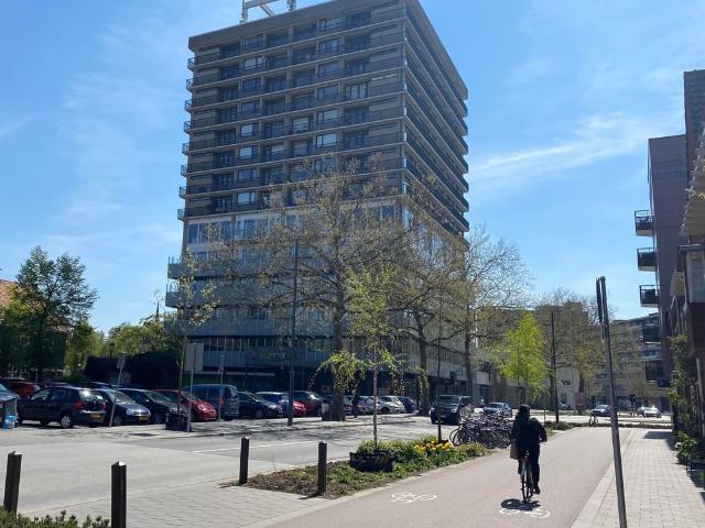 Appartement te huur in Stratum, Acht