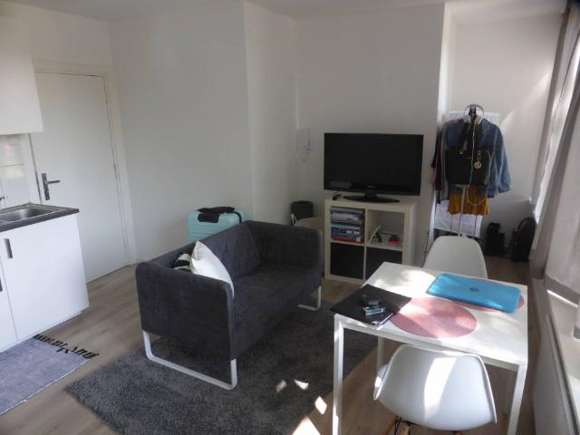 Appartement te huur in Johannes Geradtswegbuurt, Noord Holland